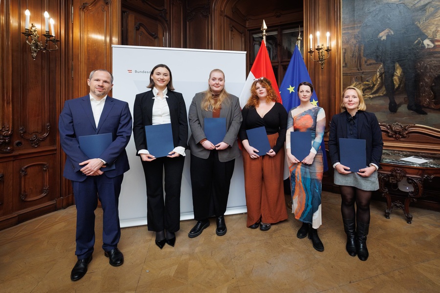 alma rose preis - lena gautam