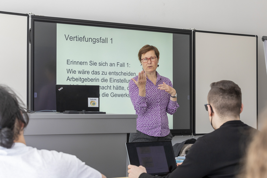 Seminar-Eva-Kocher_UV_5175