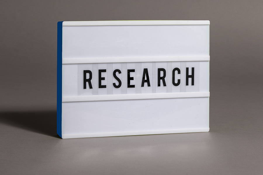 Wort "research" im Schaukasten Wort "research" im Schaukasten